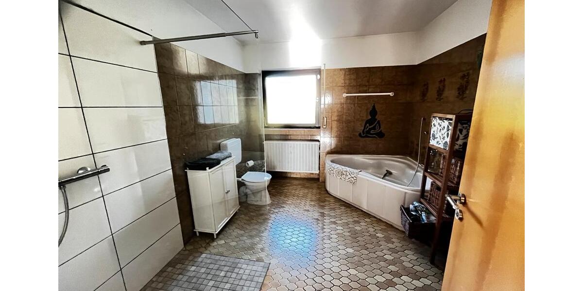 Bungalow Niddatal - 9 Zimmer, 292 m&sup2;, 649.000&euro; | Angebot:26597873