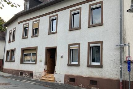 Haus Rosbach vor der Höhe - 8 Zimmer, 180 m&sup2;, 490.000&euro; | Angebot:27456780