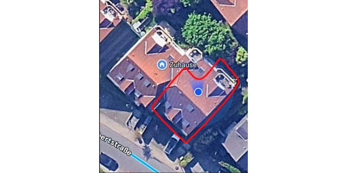 Attraktive 3,5 Zimmer Galeriewohnung mit Südbalkon & 2 Stellplätzen 3 zimmer