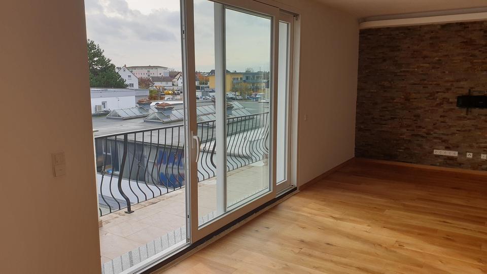 Luxuriöse Penthousewohnung mit Gewerberaum in Heusenstamm am Waldrand und Waldsee 4.5 zimmer