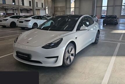 Tesla Model 3 61.155 km 25.800 &euro; Hanau 63457