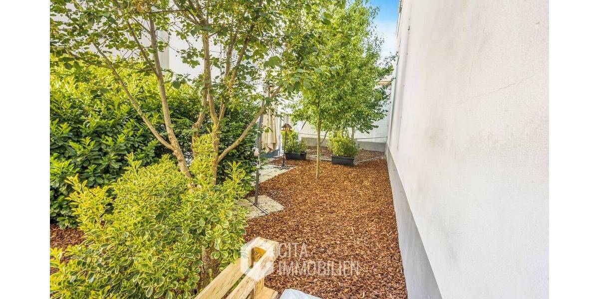 Mehrfamilienhaus, Wohnhaus Frankfurt am Main Nieder-Eschbach - 7 Zimmer, 270 m&sup2;, 1.790.000&euro; | Angebot:25690357