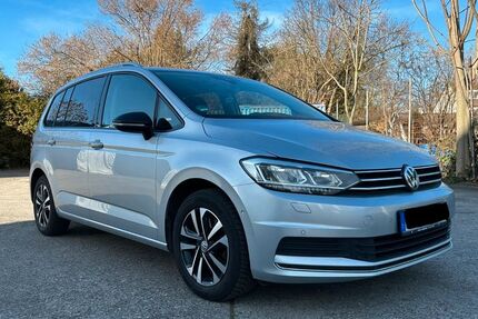 VW Touran 204.000 km 16.000 &euro; Frankfurt am Main 65933