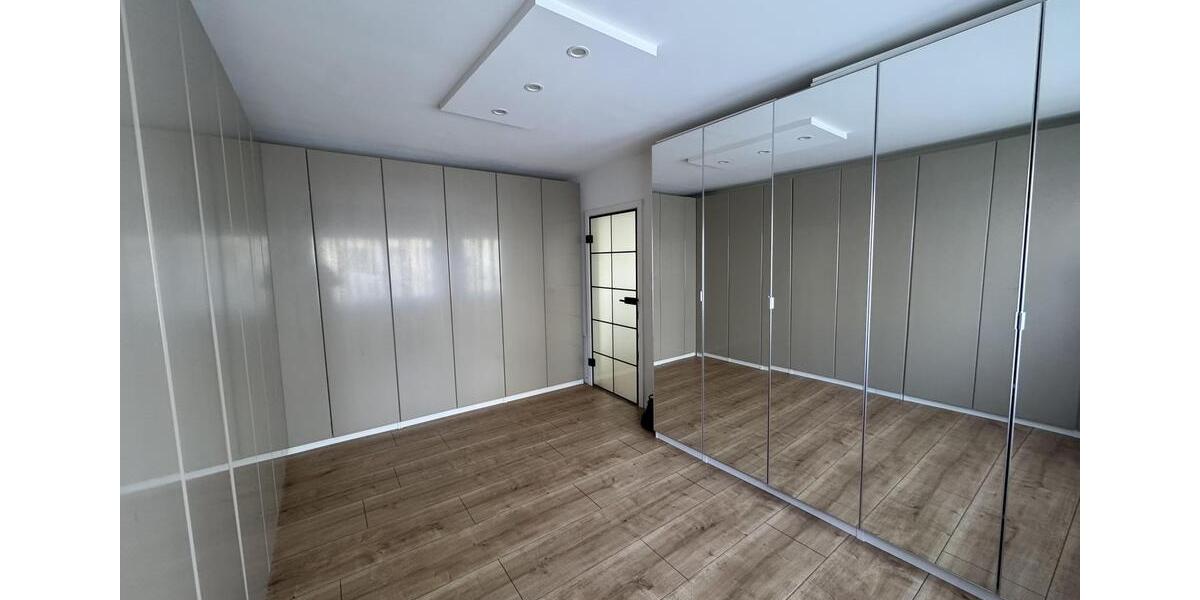Etagenwohnung Frankfurt am Main Sachsenhausen - 3 Zimmer, 85 m&sup2;, 2.250&euro; | Angebot:26613279
