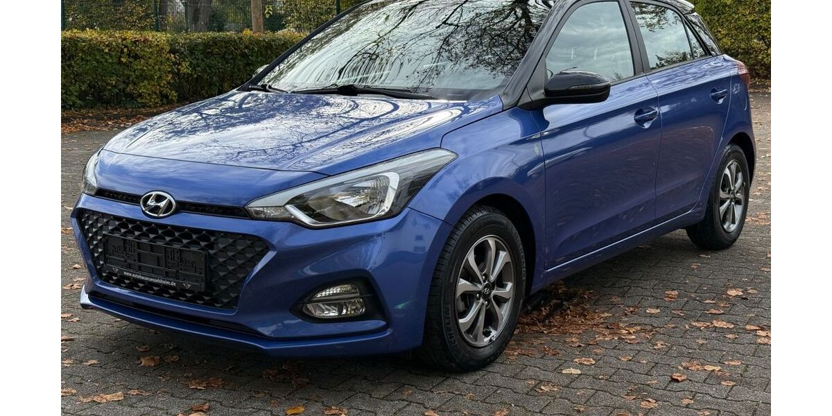 Hyundai i20 28.000 km 12.660 &euro; Rüsselsheim 65428