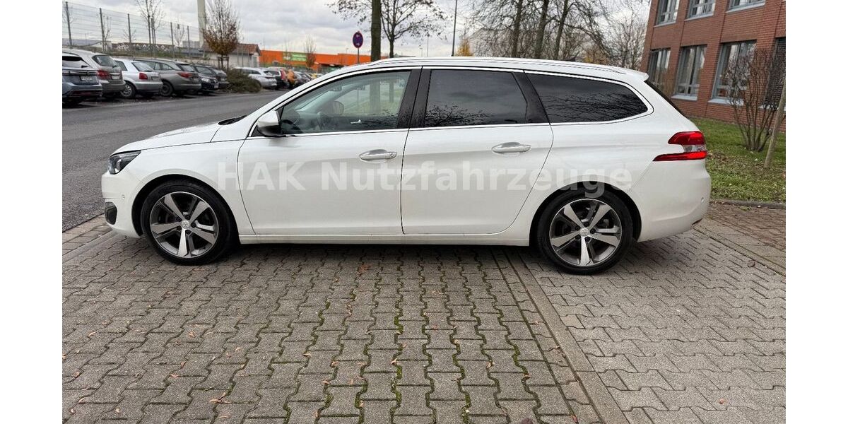 Peugeot 308 185.000 km 4.490 &euro; Dietzenbach 63128