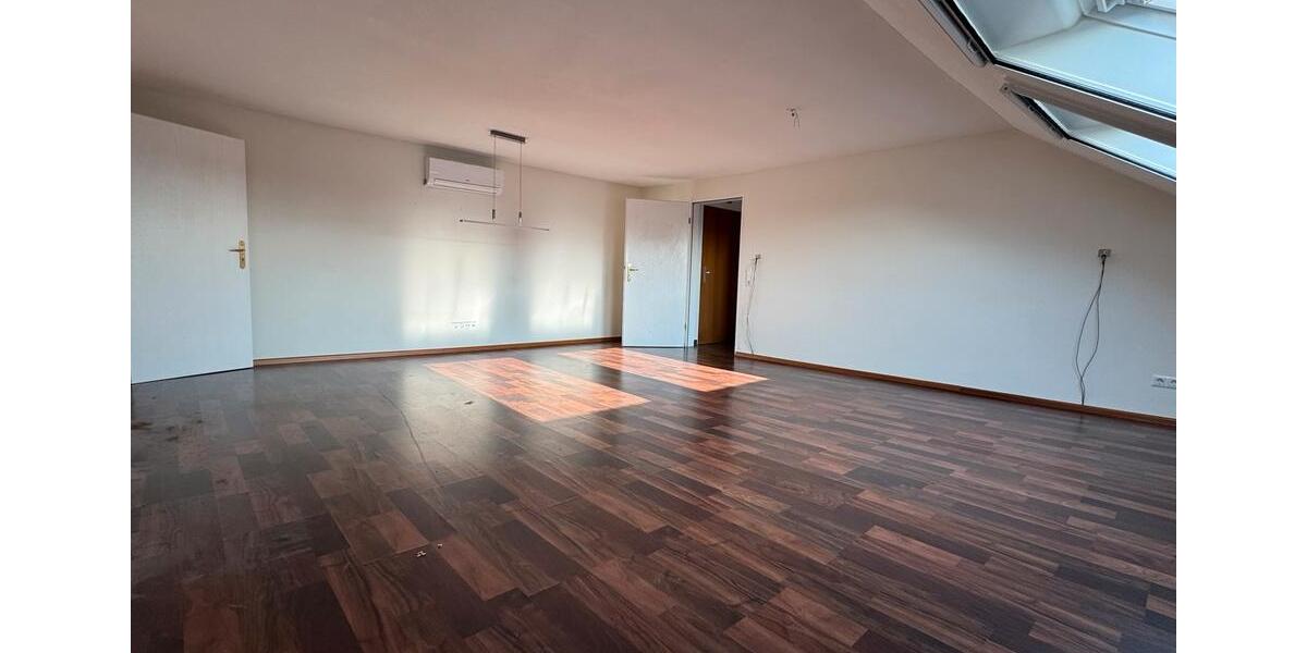 Klimatisierte 4-Zimmer-Dachgeschosswohnung 4 zimmer
