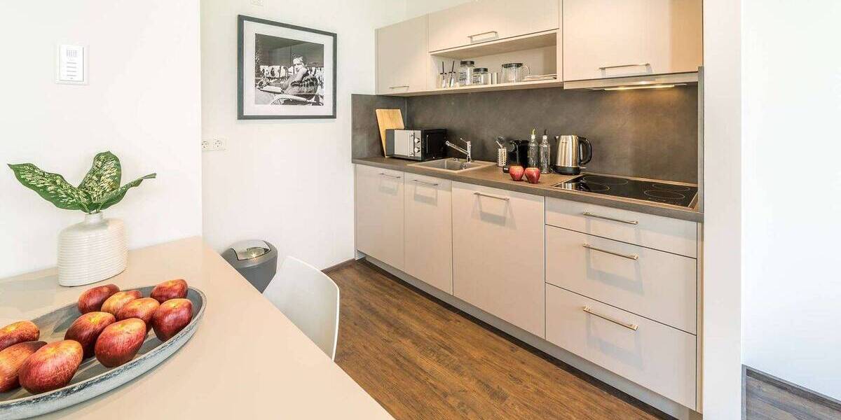 Etagenwohnung Frankfurt am Main Westend-Süd - 2 Zimmer, 42 m&sup2;, 1.750&euro; | Angebot:26410253