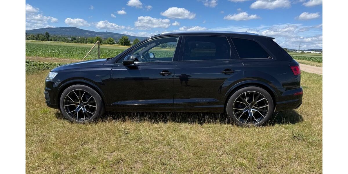 Audi Q7 129.000 km 37.999 &euro; Frankfurt 60438