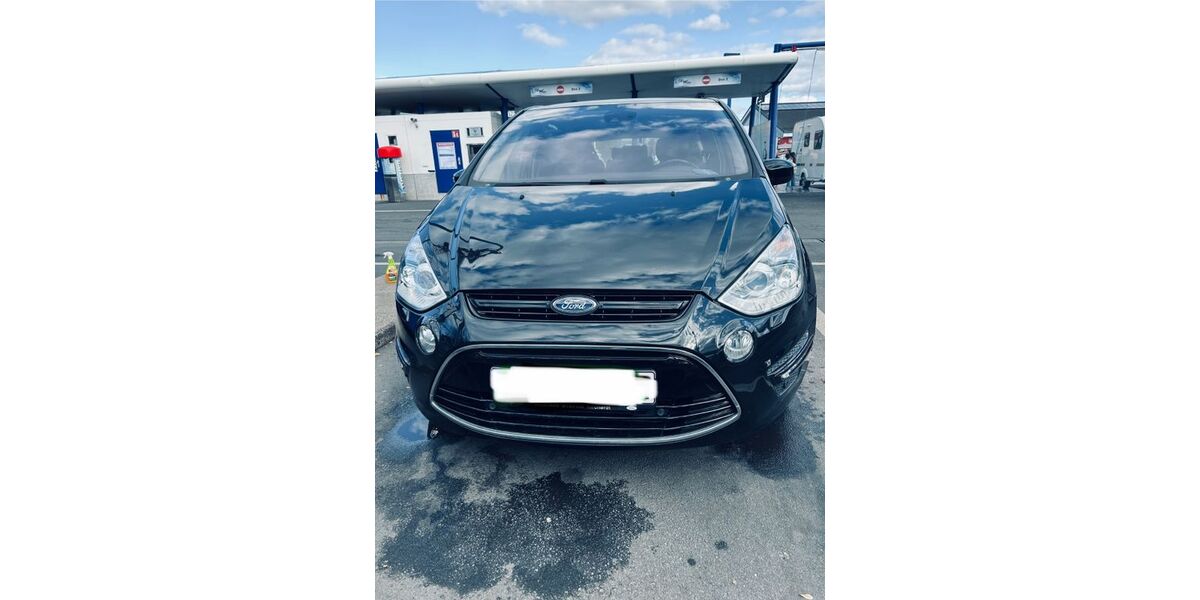 Ford S-Max 250.000 km 5.200 &euro; Schöneck 61137