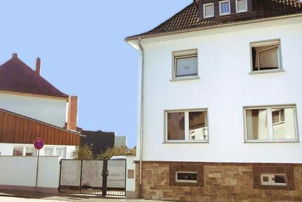 Großzügiges Einfamilienhaus und Nebengebäude 6 zimmer