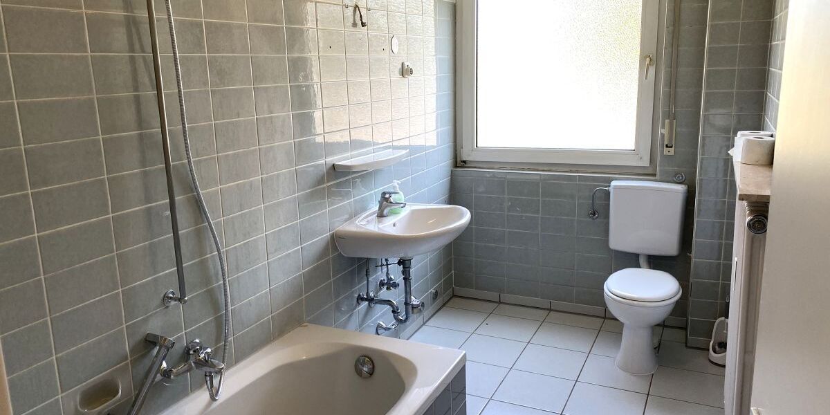 **RESERVIERT** Attraktives großzügiges Zweifamilienhaus im Bauhausstil in Darmstadt-Arheilgen - Zweifamilienhaus Darmstadt-Arheilgen Darmstadt/Vororte | Angebot:25099546