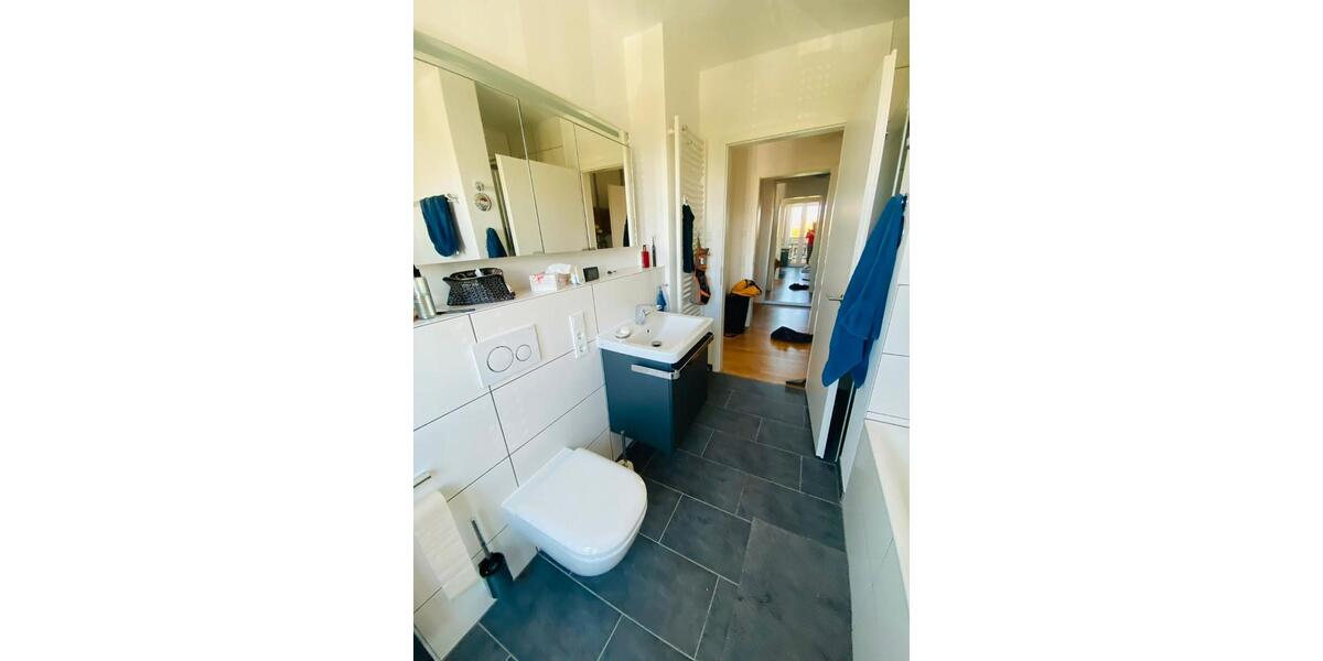Etagenwohnung Frankfurt am Main Ostend - 3 Zimmer, 91 m&sup2;, 1.900&euro; | Angebot:26462638