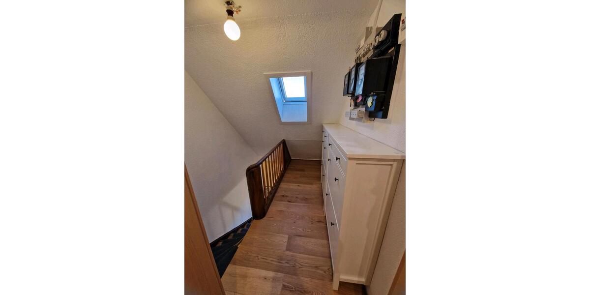 Dachgeschoßwohnung Griesheim - 3 Zimmer, 60 m&sup2;, 260.000&euro; | Angebot:26066806