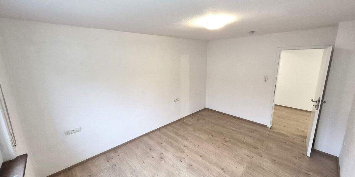 Etagenwohnung Rüsselsheim am Main Rüsselsheim - 3 Zimmer, 112 m&sup2;, 1.300&euro; | Angebot:25703564