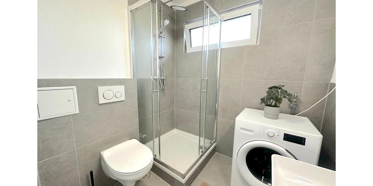 NEWNeues - Charmante Penthouse-WG in Frankfurt am Main - Noch 3 Zimmer frei. 8 zimmer