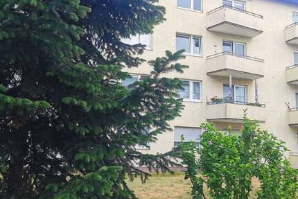 PROVISIONSFREI: Ansprechende 4 ZKB mit Balkon in zentraler Lage von Klein-Auheim