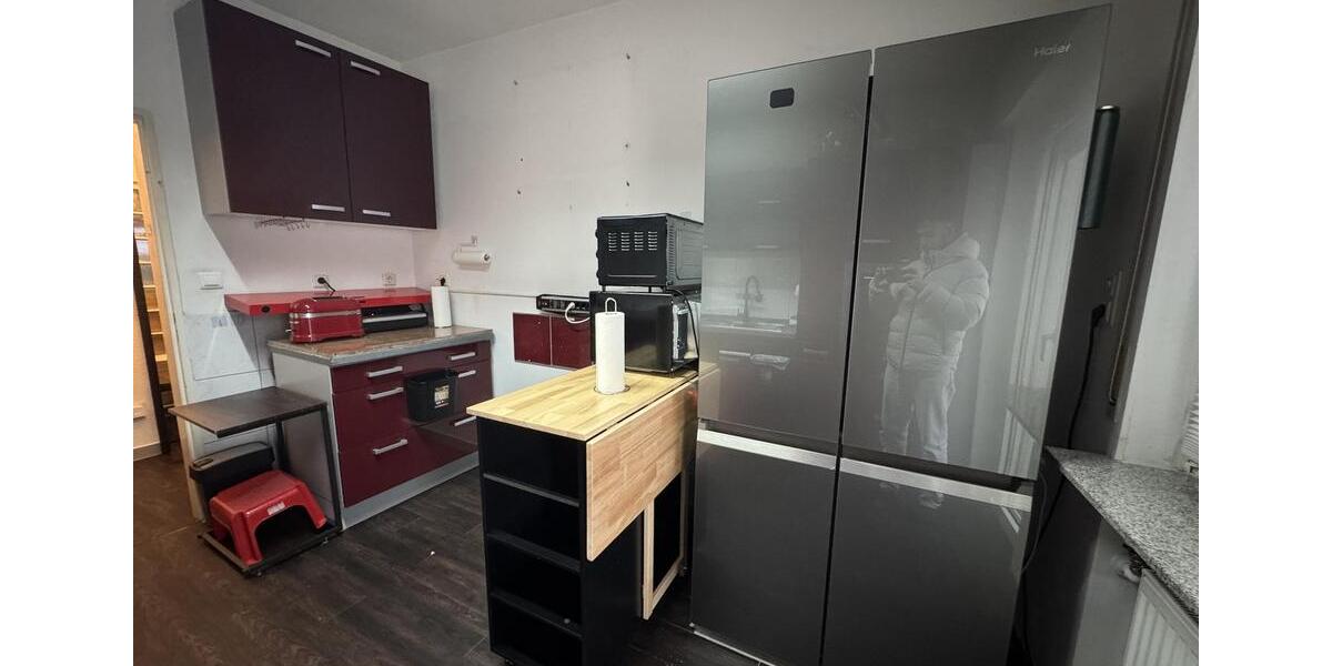 Möblierte 3-Zimmer-Wohnung (90 m²) mit Balkon, Klima & EBK – Nähe EZB 3 zimmer