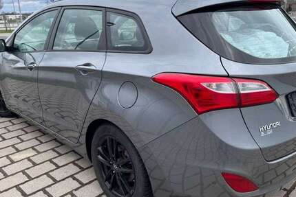 Hyundai i30 105.000 km 7.999 &euro; Friedrichsdorf 61381