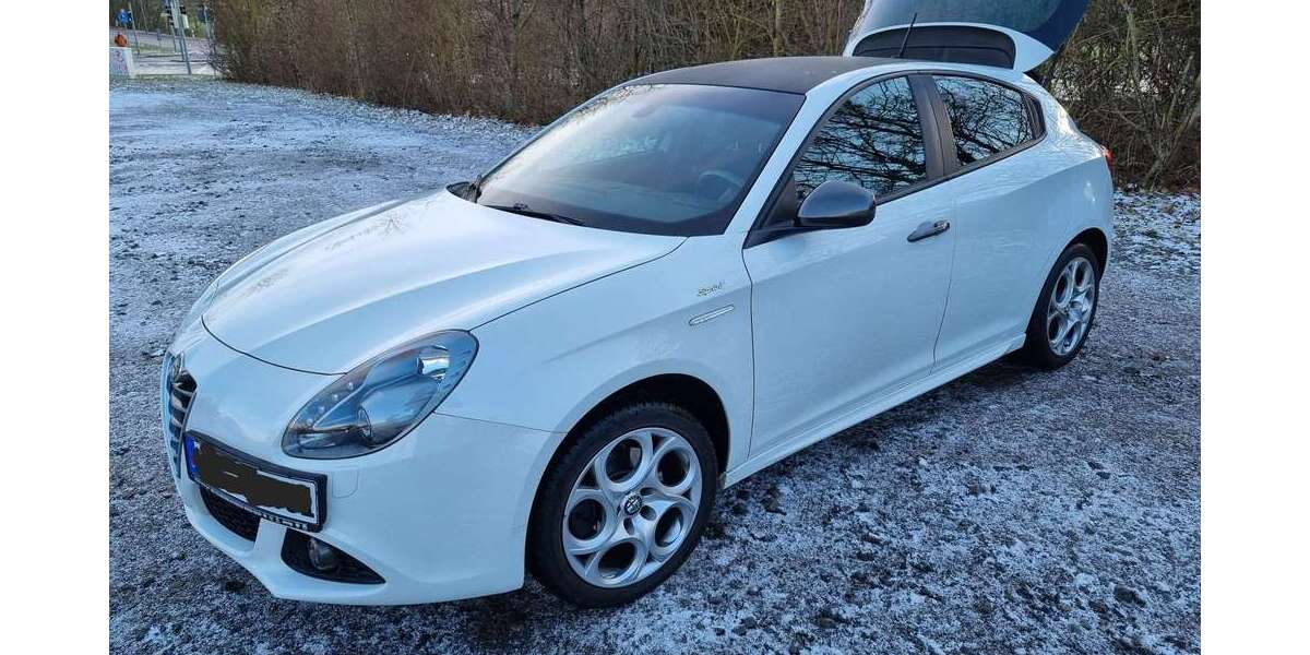 Alfa Romeo Giulietta 136.000 km 9.000 &euro; Kronberg 61476