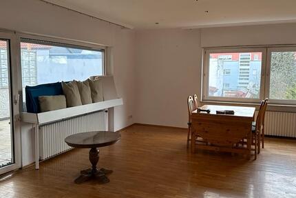 Bis Nov 26 - Einfamilienhaus in Frankfurt-Harheim, Garten, Garage 6 zimmer