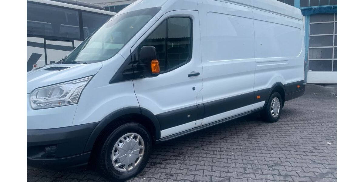 Ford Transit 165.500 km 8.900 &euro; Frankfurt am Main 60486