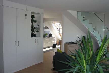 Wohnung zum Mieten in FFM 1.375 € 87 m² 2 zimmer