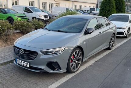 Opel Insignia 128.000 km 19.999 &euro; Büttelborn-Worfelden 64572