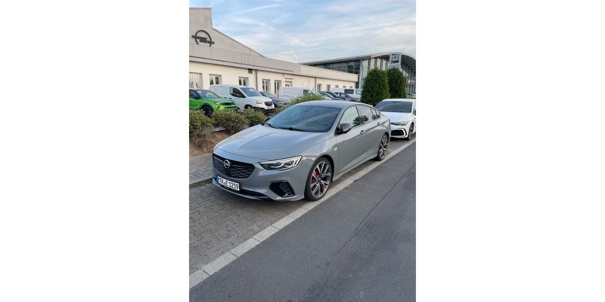 Opel Insignia 128.000 km 19.999 &euro; Büttelborn-Worfelden 64572