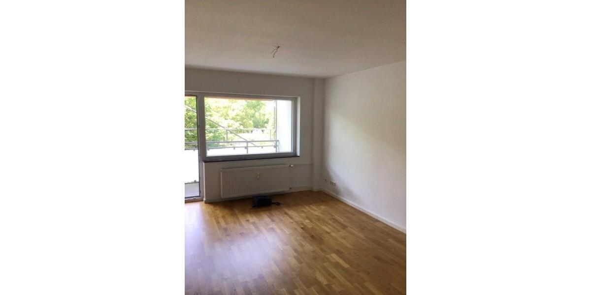 Nimm mich! SanierteRenovierte 2,5-Zimmer-Wohnung in Stadtlage 2.5 zimmer