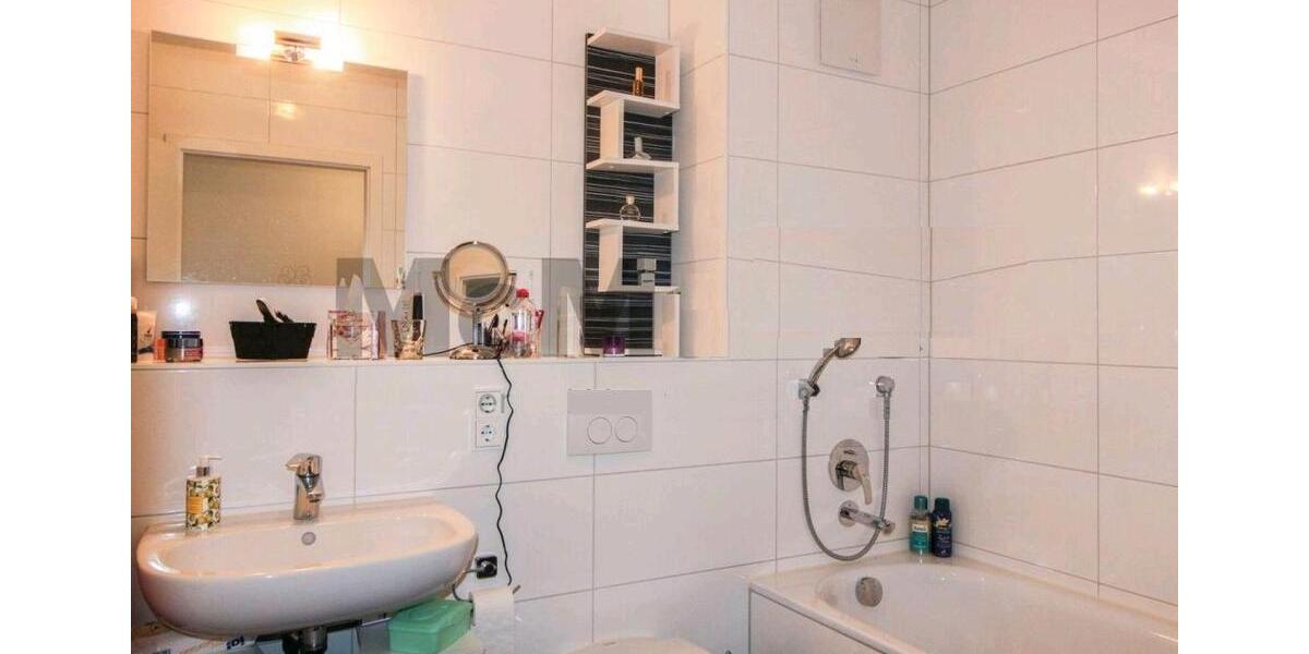 Etagenwohnung Offenbach am Main Bürgel - 2 Zimmer, 67 m&sup2;, 900&euro; | Angebot:26416280