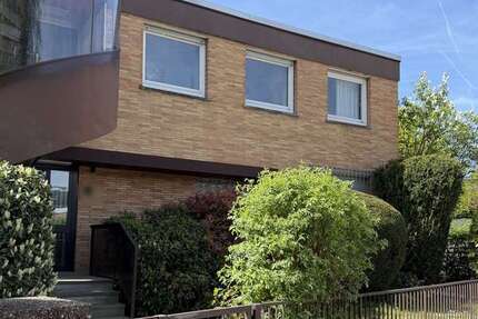 Haus Frankfurt am Main Eschersheim - 8 Zimmer, 254 m&sup2;, 749.000&euro; | Angebot:25466558