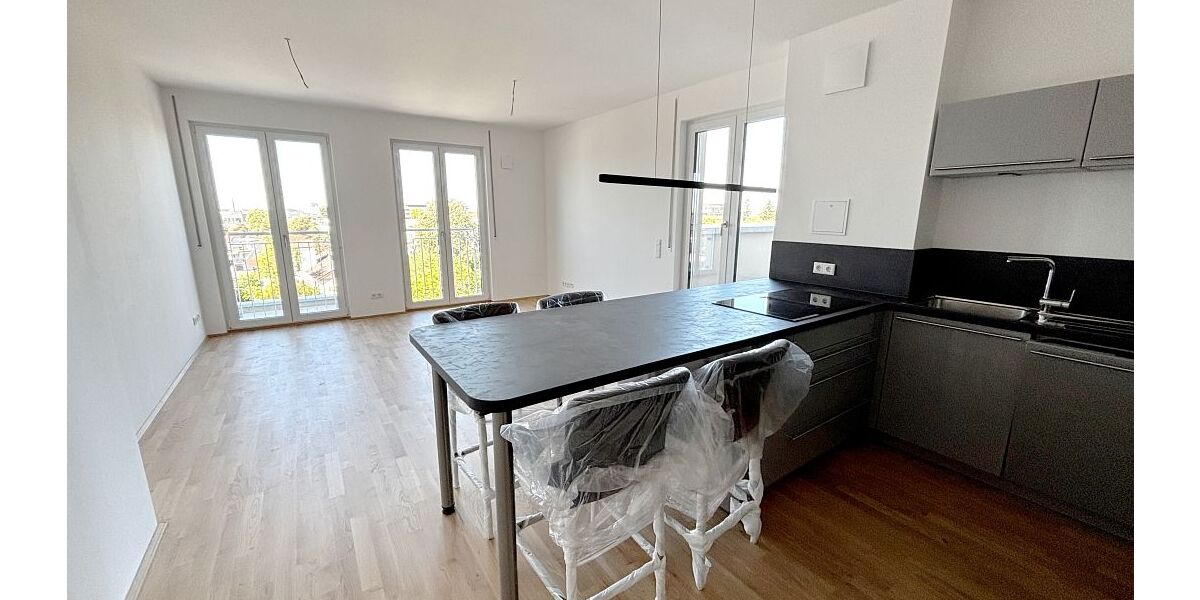 Helligkeit & Eichenholz: Barrierefreie 3-Zimmer-Wohnung mit West-Dachterrasse & Fernblick. - 3- Darmstadt Darmstadt/Vororte | Angebot:26221652