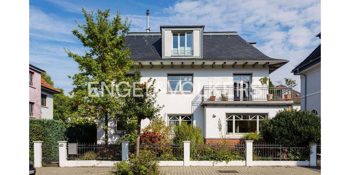 Haus zum Kaufen in Frankfurt am Main 2.185.000 € 235 m² 7 zimmer