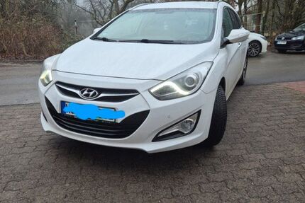 Hyundai i40 140.000 km 5.500 &euro; Kronberg 61476