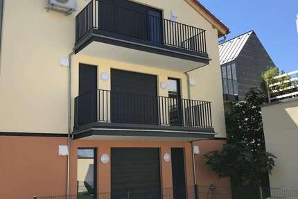 Wohnung zum Mieten in Frankfurt 1.185 € 70 m² 2 zimmer