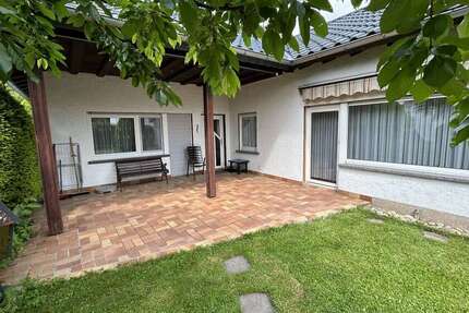 Haus Neu-Anspach Anspach - 7 Zimmer, 205 m&sup2;, 1.980&euro; | Angebot:25599971