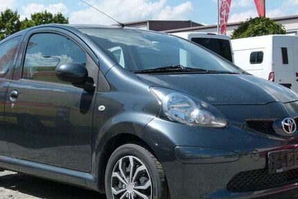 Toyota Aygo (X) 119.000 km 2.600 &euro; Rosbach v.d.H. 61191