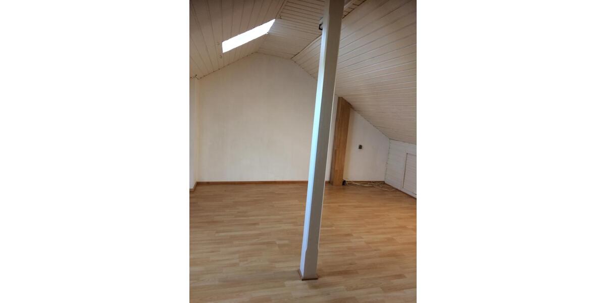 Reihenhaus Maintal - 5 Zimmer, 120 m&sup2;, 1.700&euro; | Angebot:25353958