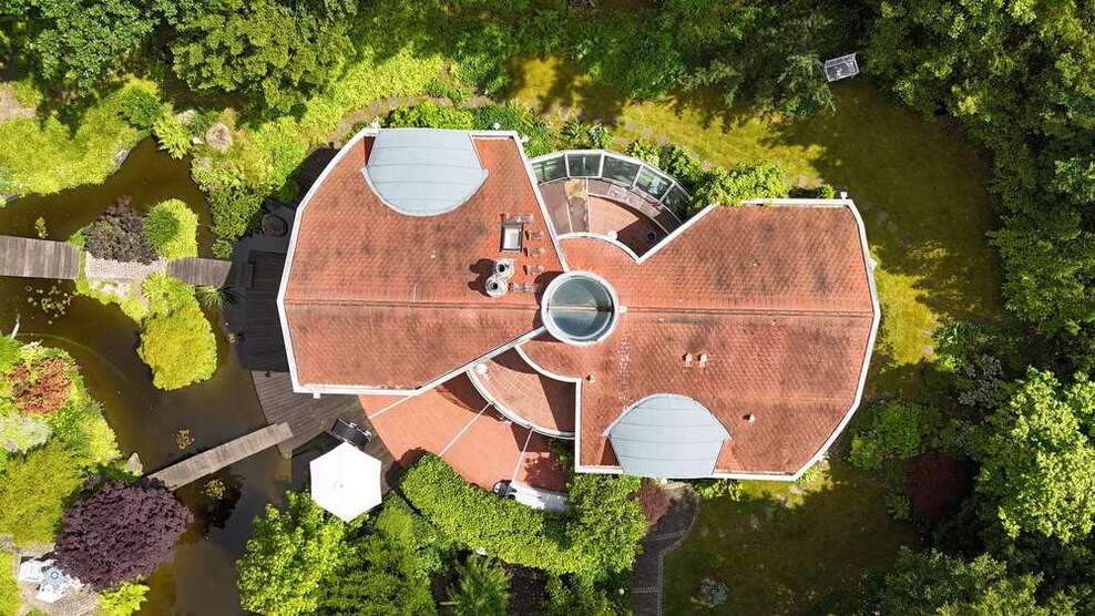 Haus zum Kaufen in Dreieich Götzenhain 3.300.000 € 235 m² 5 zimmer