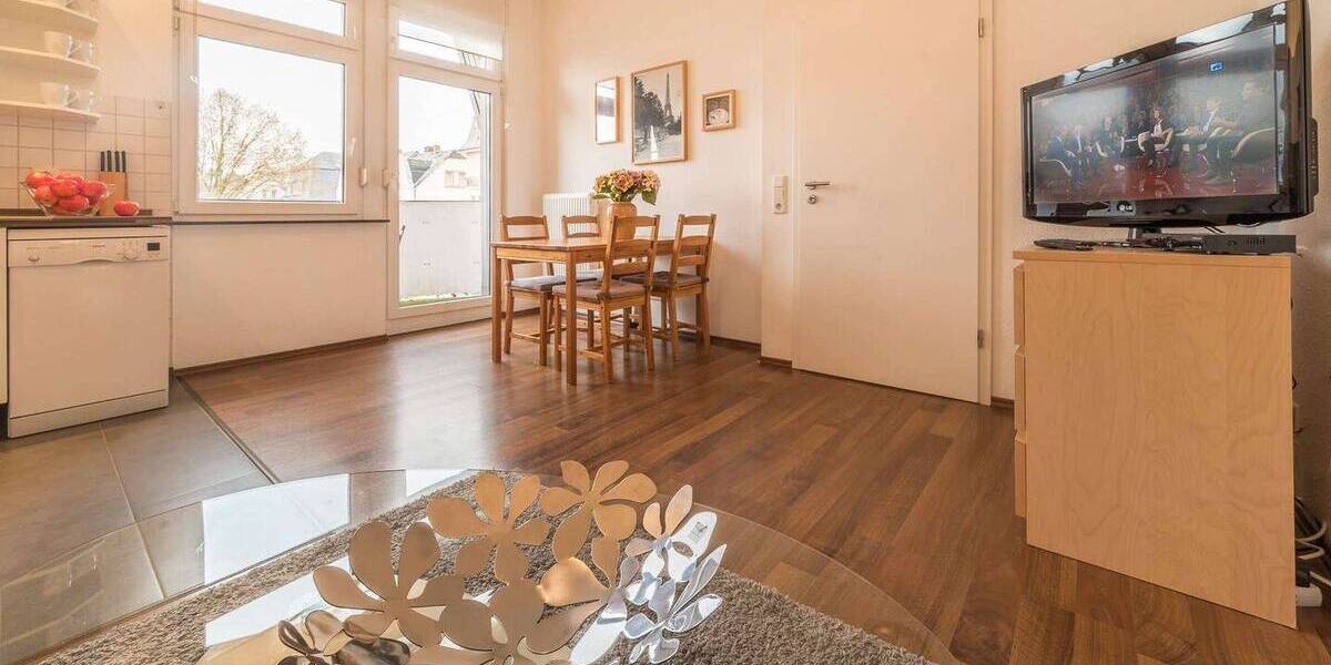Etagenwohnung Frankfurt am Main Eschersheim - 2 Zimmer, 42 m&sup2;, 1.250&euro; | Angebot:26824533