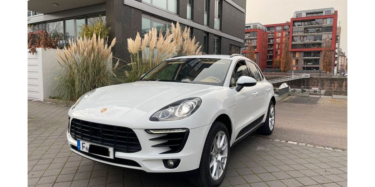 Porsche Macan 103.900 km 32.470 &euro; Frankfurt am Main 60326