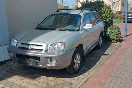 Hyundai SANTA FE 294.000 km 1.900 &euro; Offenbach 63075