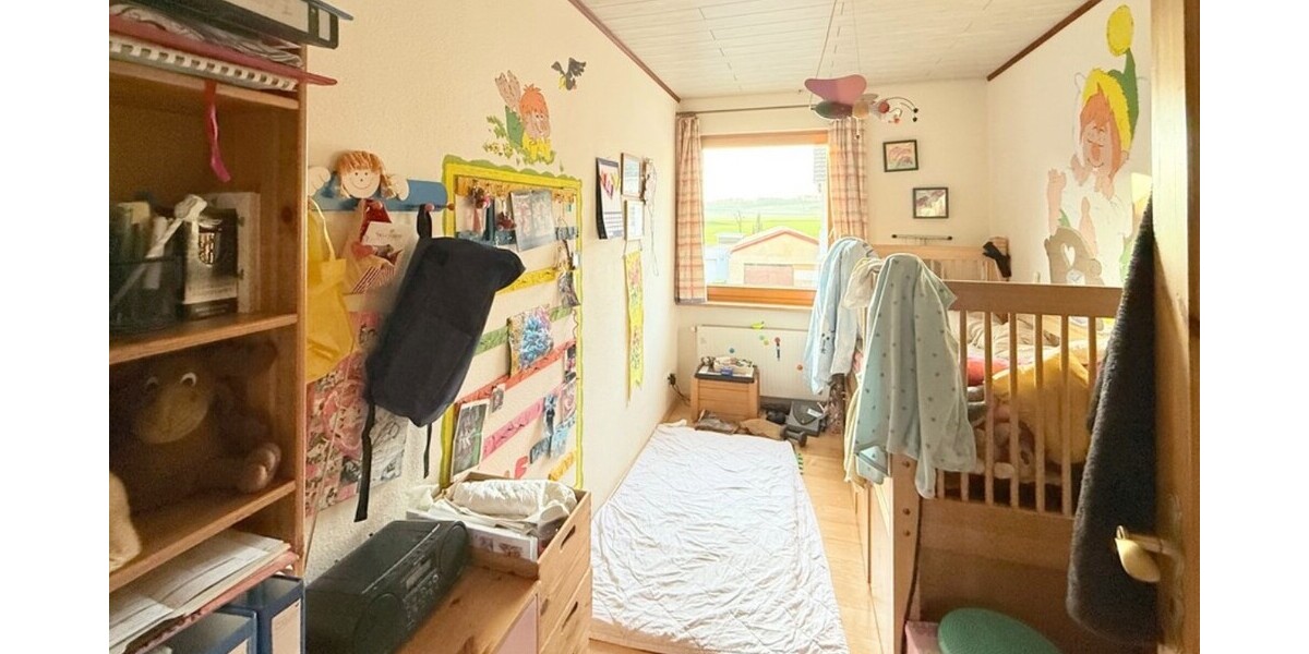 Flörsheim: Sie suchen das besondere Wohnflair? Ein toller Familienwohnsitz mit ELW - Doppelhaushälfte Flörsheim | Angebot:25568492