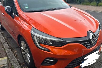 Renault Clio 92.500 km 9.500 &euro; Frankfurt 65933