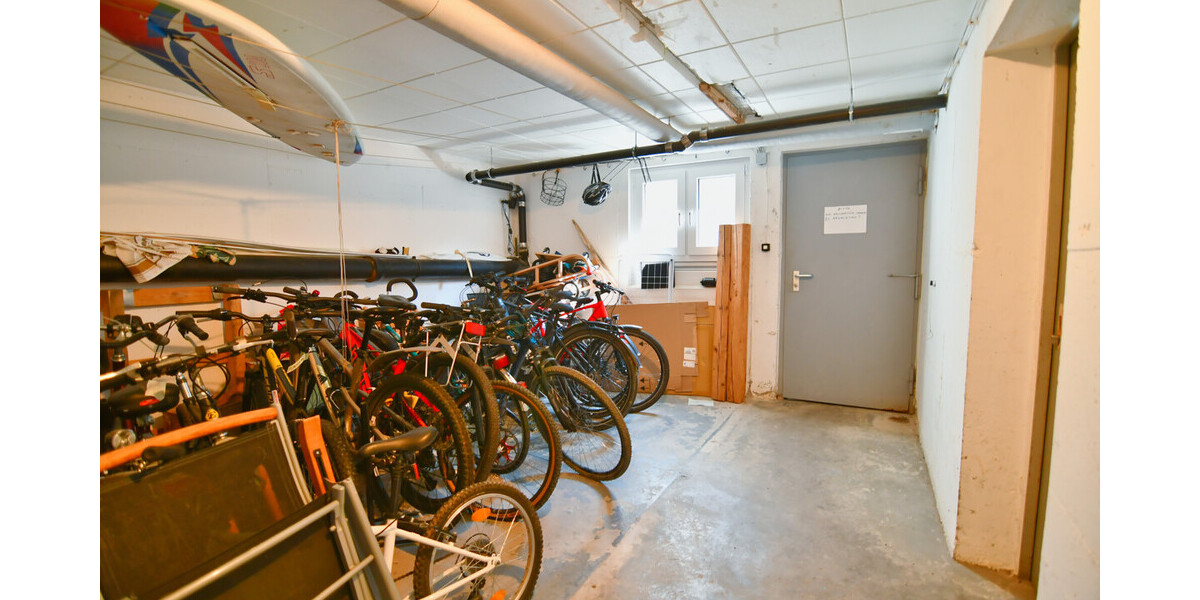 RESERVIERT! Top geschnittene 4 Zi Whg mit Lift nahe dem Kurpark - Etagenwohnung Bad Soden am Taunus | Angebot:26987424