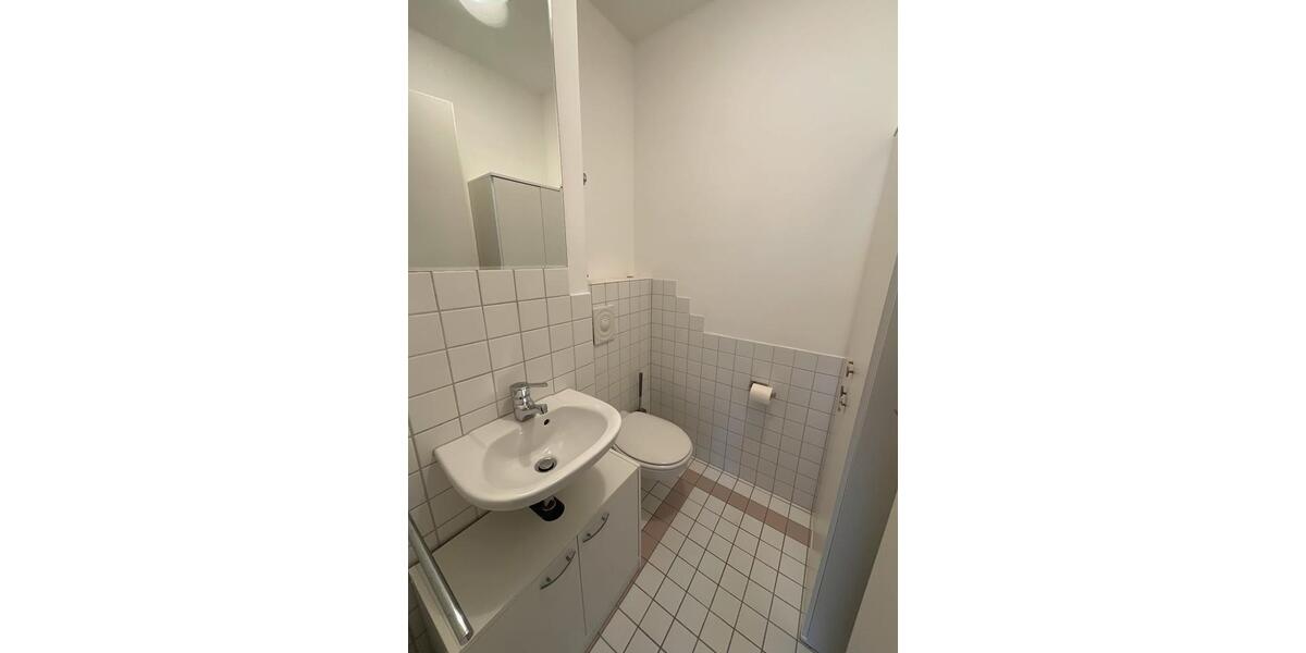Etagenwohnung Frankfurt am Main Bergen-Enkheim - 2 Zimmer, 87 m&sup2;, 1.550&euro; | Angebot:23435976