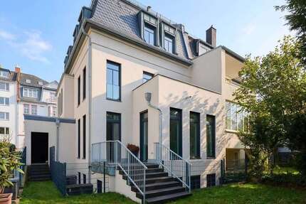 Haus Frankfurt am Main Mitte-Nord - 7 Zimmer, 251 m&sup2;, 6.300&euro; | Angebot:24781452