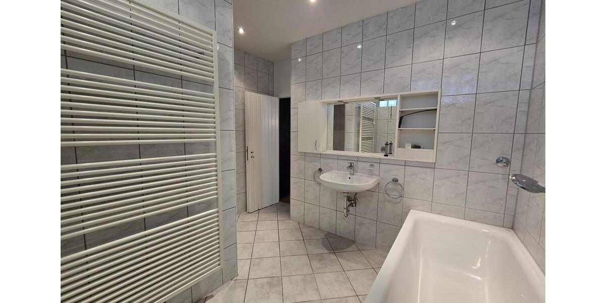 Besondere Dachgeschosswohnung mit Terrasse im Herzen von Offenbach 5 zimmer