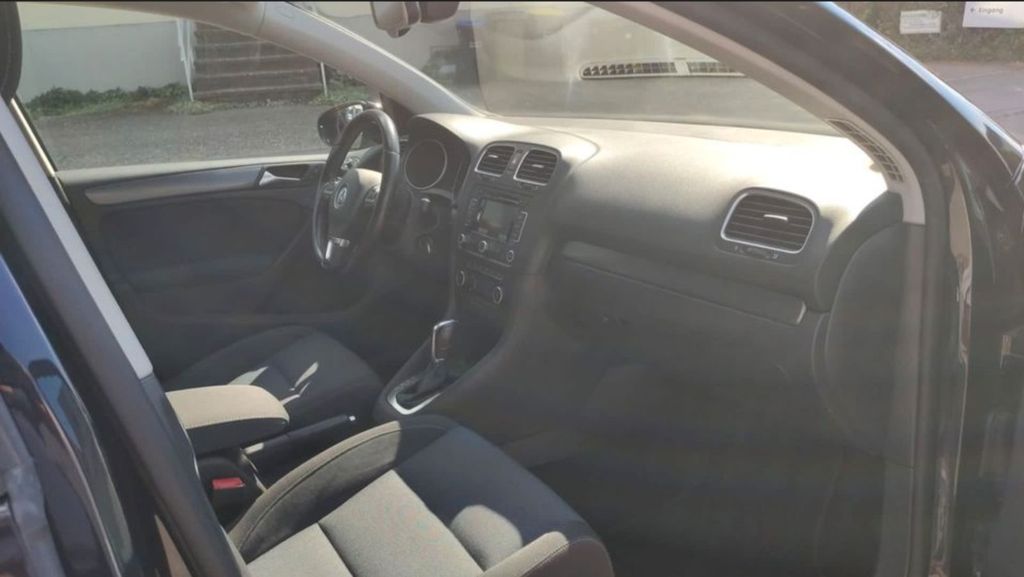 VW Golf 243.000 km 6.500 &euro; Dreieich 63303